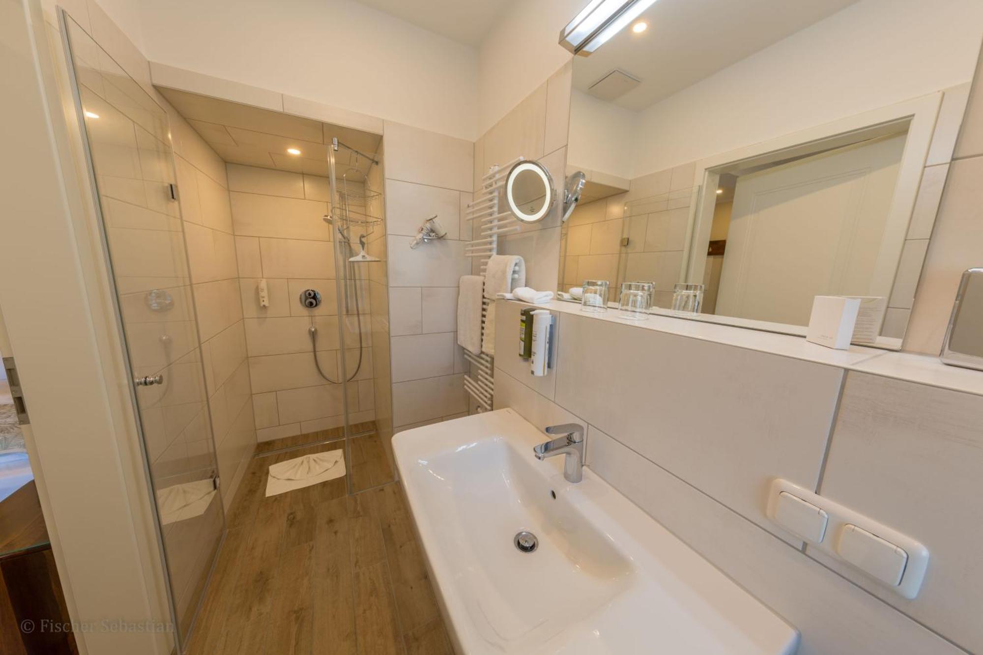 Gaestehaus Bergfalke Ahrenshoop Zimmer foto